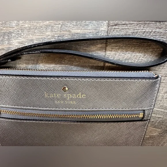 kate spade Mikas Pond Bee Zipper Wristlet - Metallic Silver Grey - Picture 11 of 17